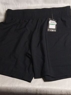 Under Armour Men's Black Athletic Performance Shorts